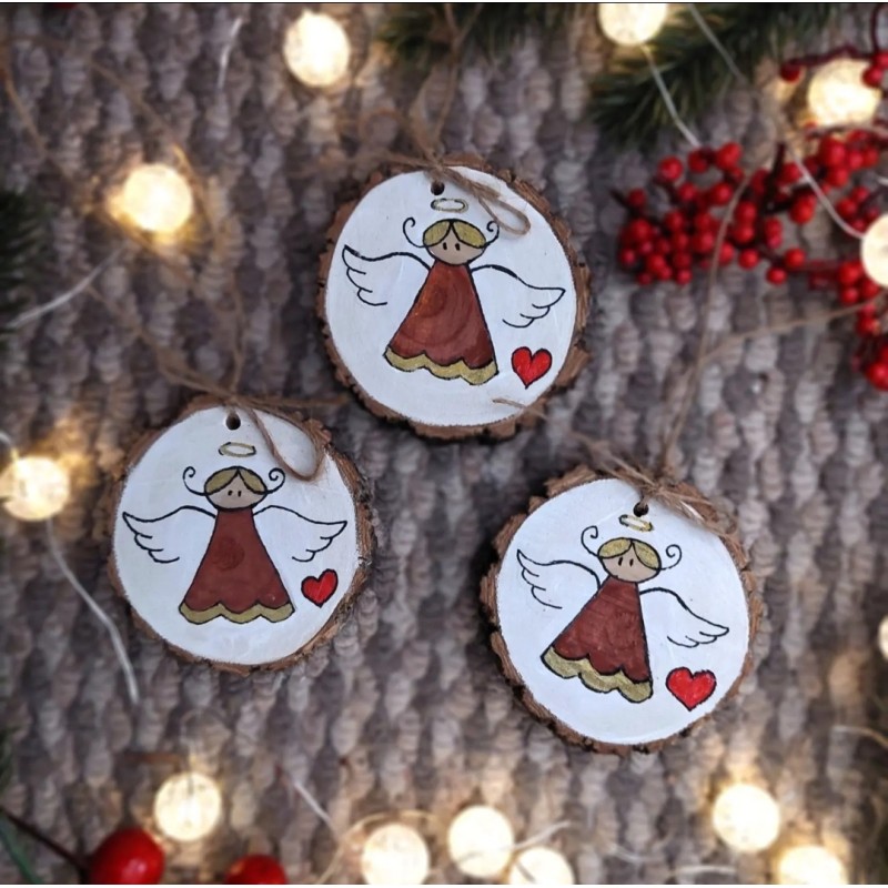 Ornament pentru brad - glob din lemn - ingeras Ornament pentru brad - glob din lemn - ingeras