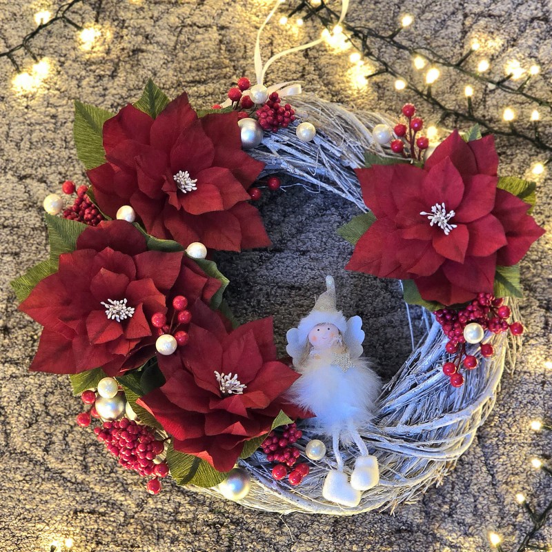 Coronita pentru usa cu ingeras si craciunite