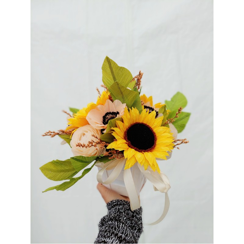 Aranjament cu floarea-soarelui Aranjament cu floarea-soarelui