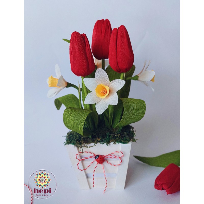 Aranjament cu lalele si narcise Aranjament cu lalele si narcise