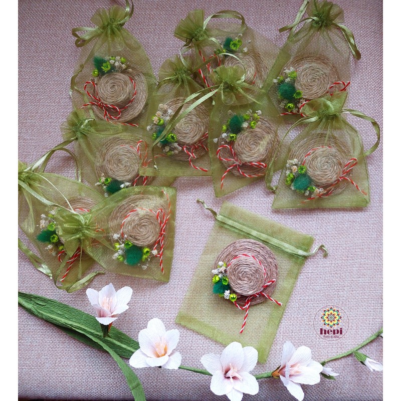 Martisor palarioara cu brosa - verde Martisor palarioara cu brosa - verde