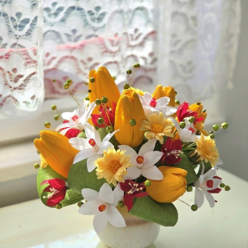 Aranjament de primavara in ghiveci